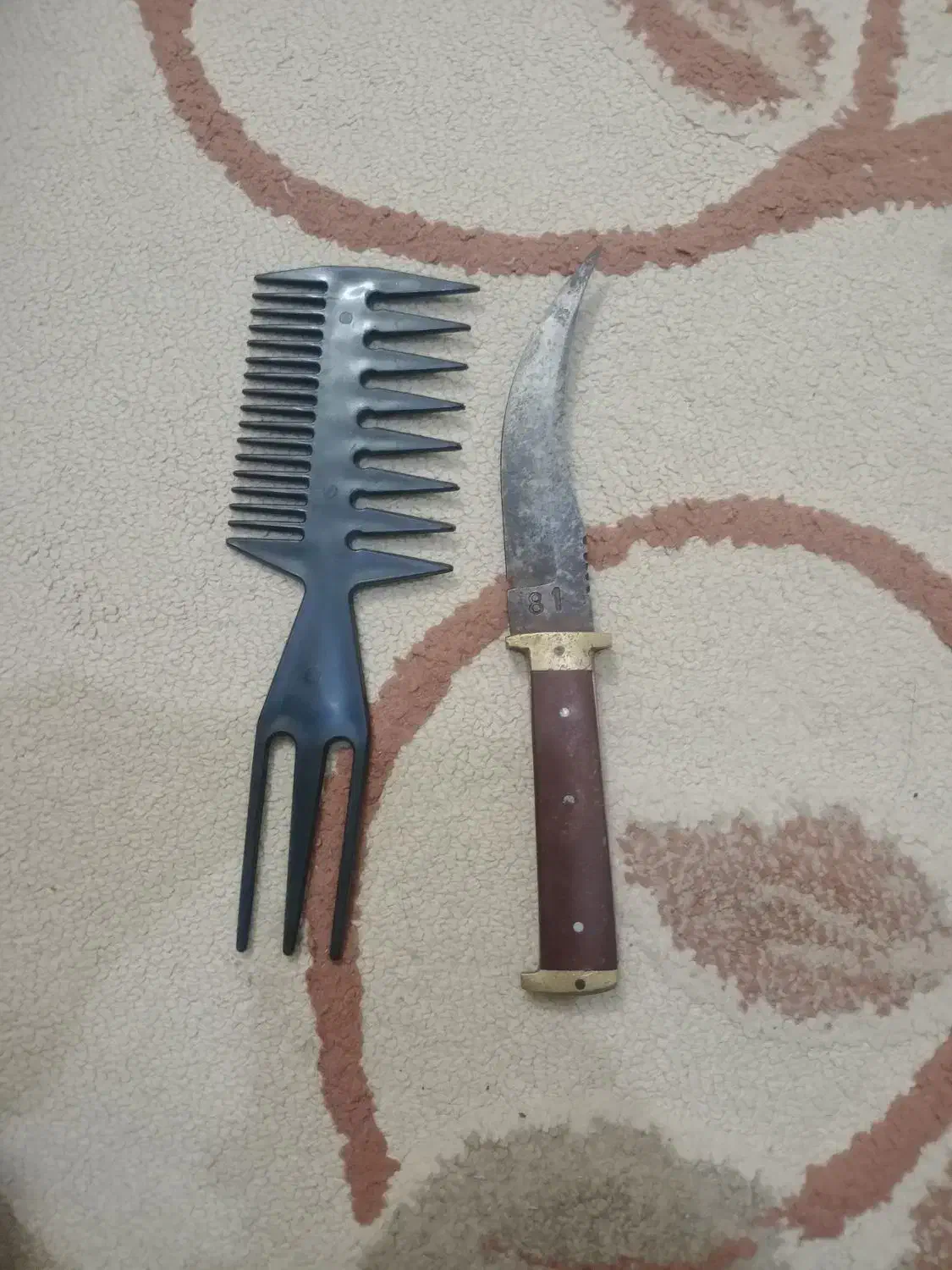 چاقو قدیمی|کلکسیون اشیاء عتیقه|مشهد, کلاته برفی|دیوار