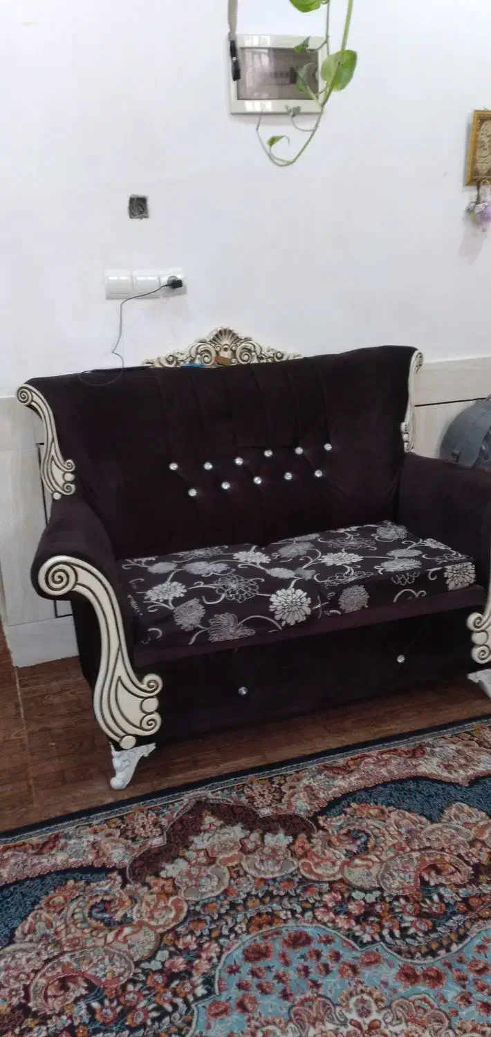 مبل سالم بدون پارگی و زدگی و با میز عسلی|مبلمان خانگی و میز عسلی|دزفول, |دیوار