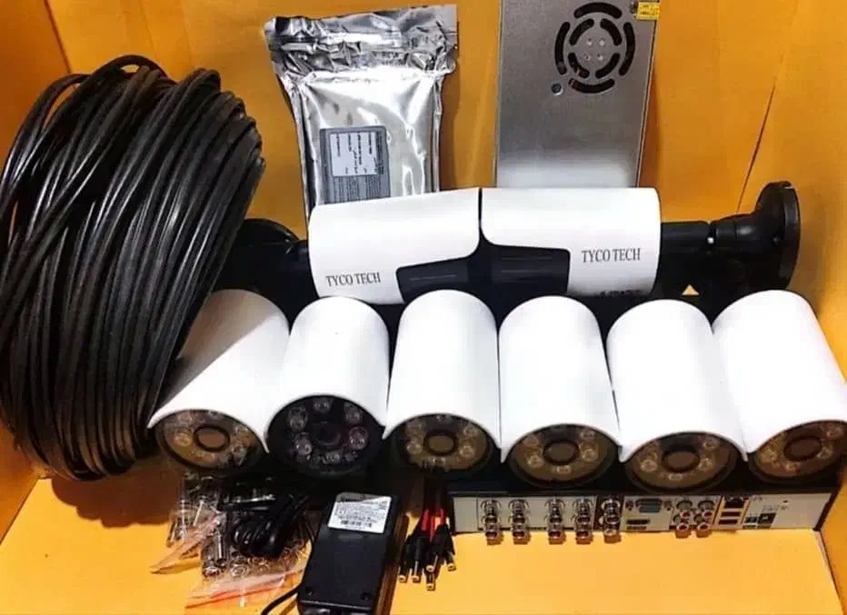 حفاظت ۲۴ ساعته با دوربینهای مداربسته نسل جدید|دوربین مداربسته|نهاوند, |دیوار