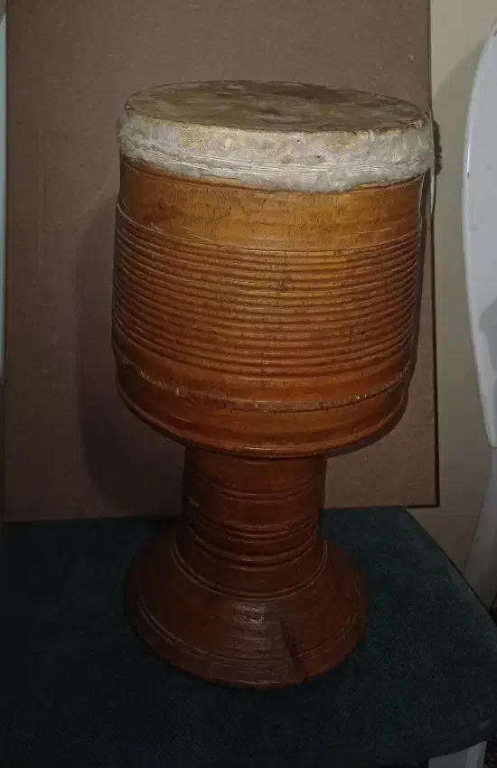 تنبک|سازهای سنتی|کرمان, |دیوار