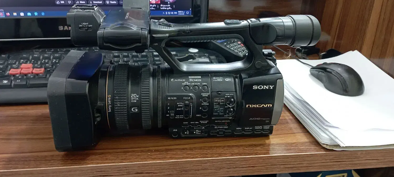 دوربین فیلمبرداری حرفه ای|دوربین عکاسی و فیلمبرداری|باسمنج, |دیوار