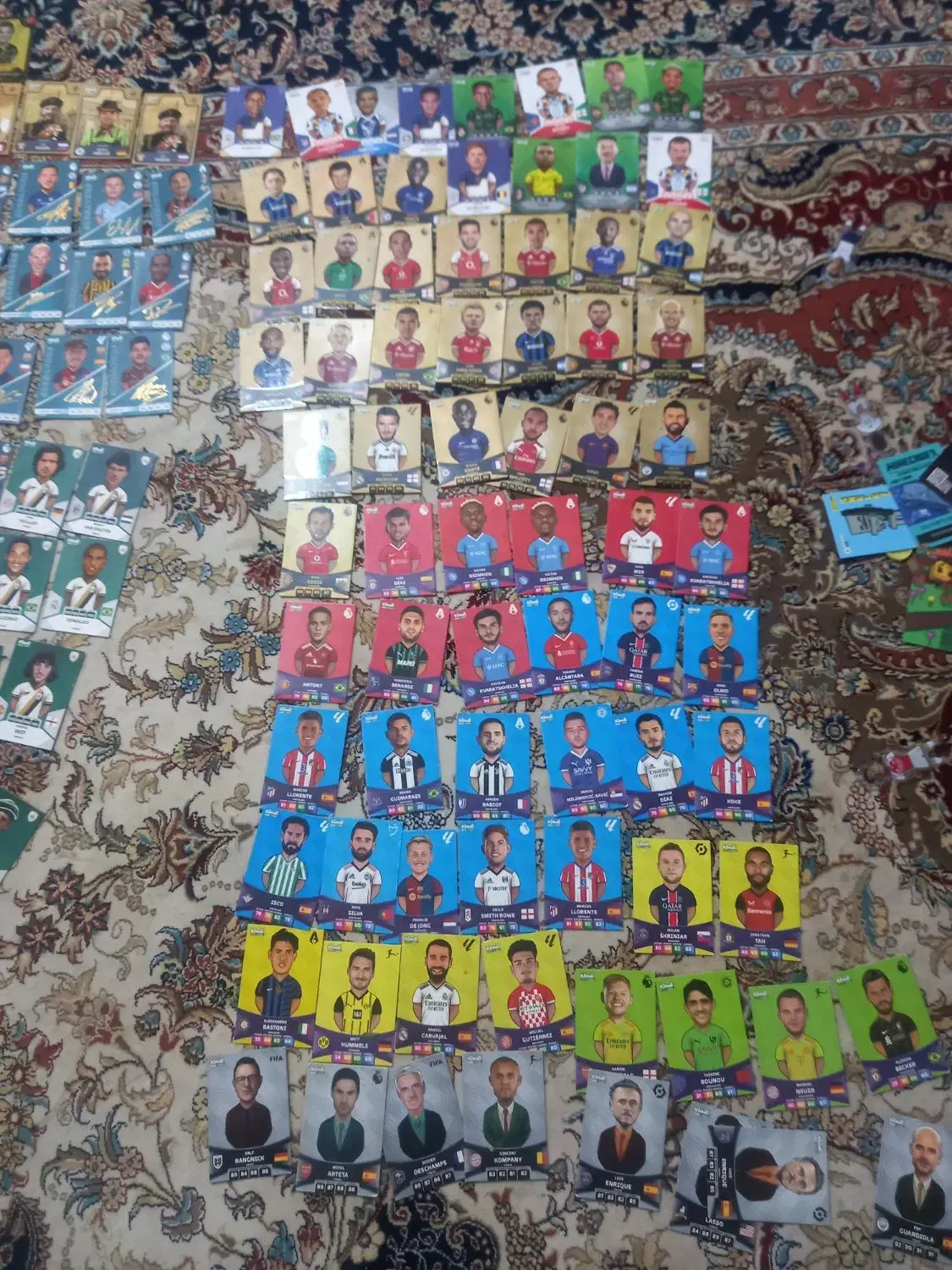 کیمدی ۲۵۰ عدد کیمدی|کلکسیون اشیاء عتیقه|اسفراین, |دیوار