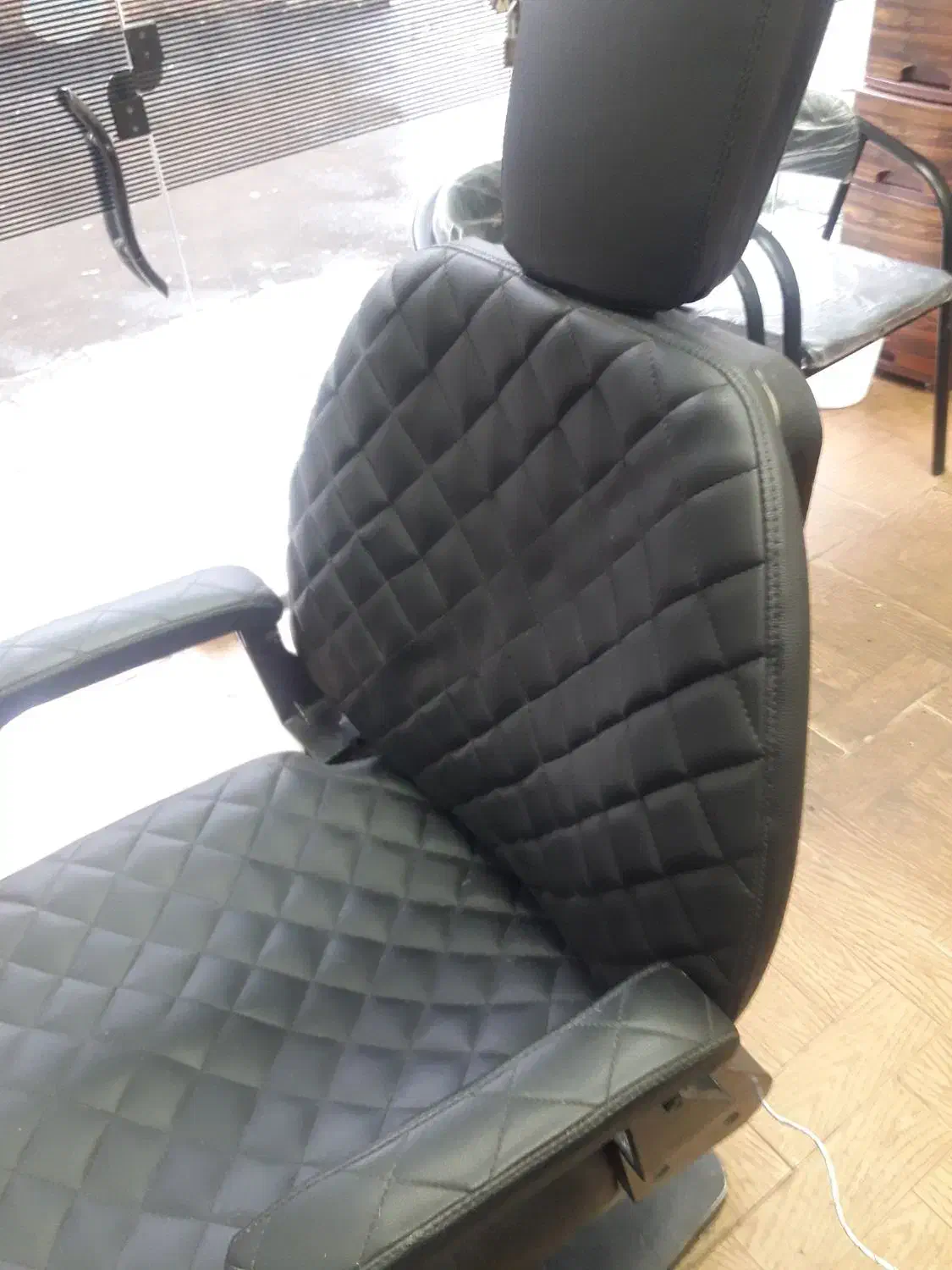 فروش صندلی آرایشگاه روکش|آرایشگاه و سالنهای زیبایی|رشت, چمارسرا|دیوار