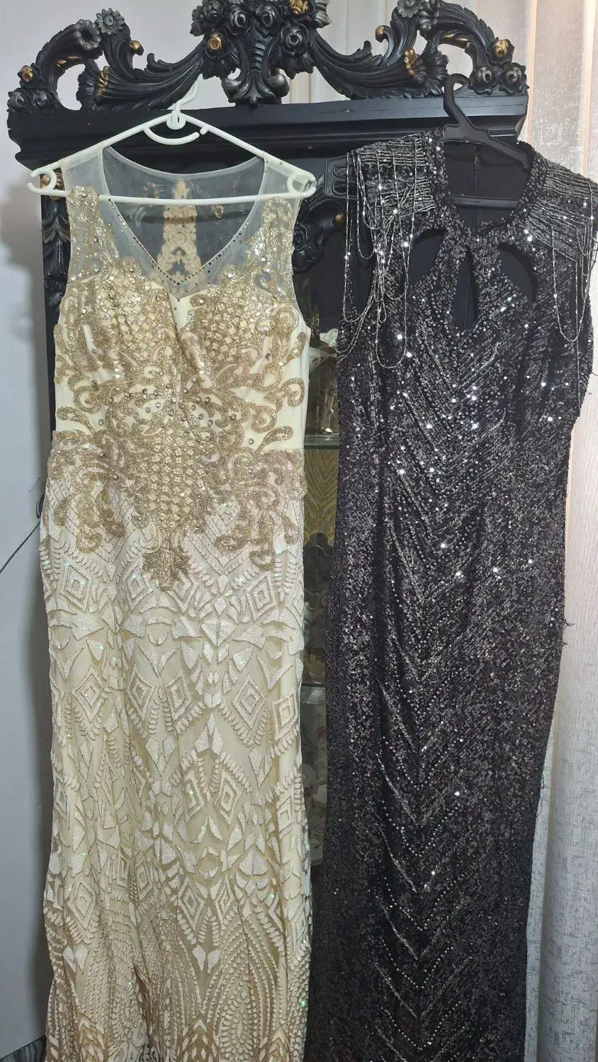 لباس مجلسی|لباس|اقبالیه, |دیوار