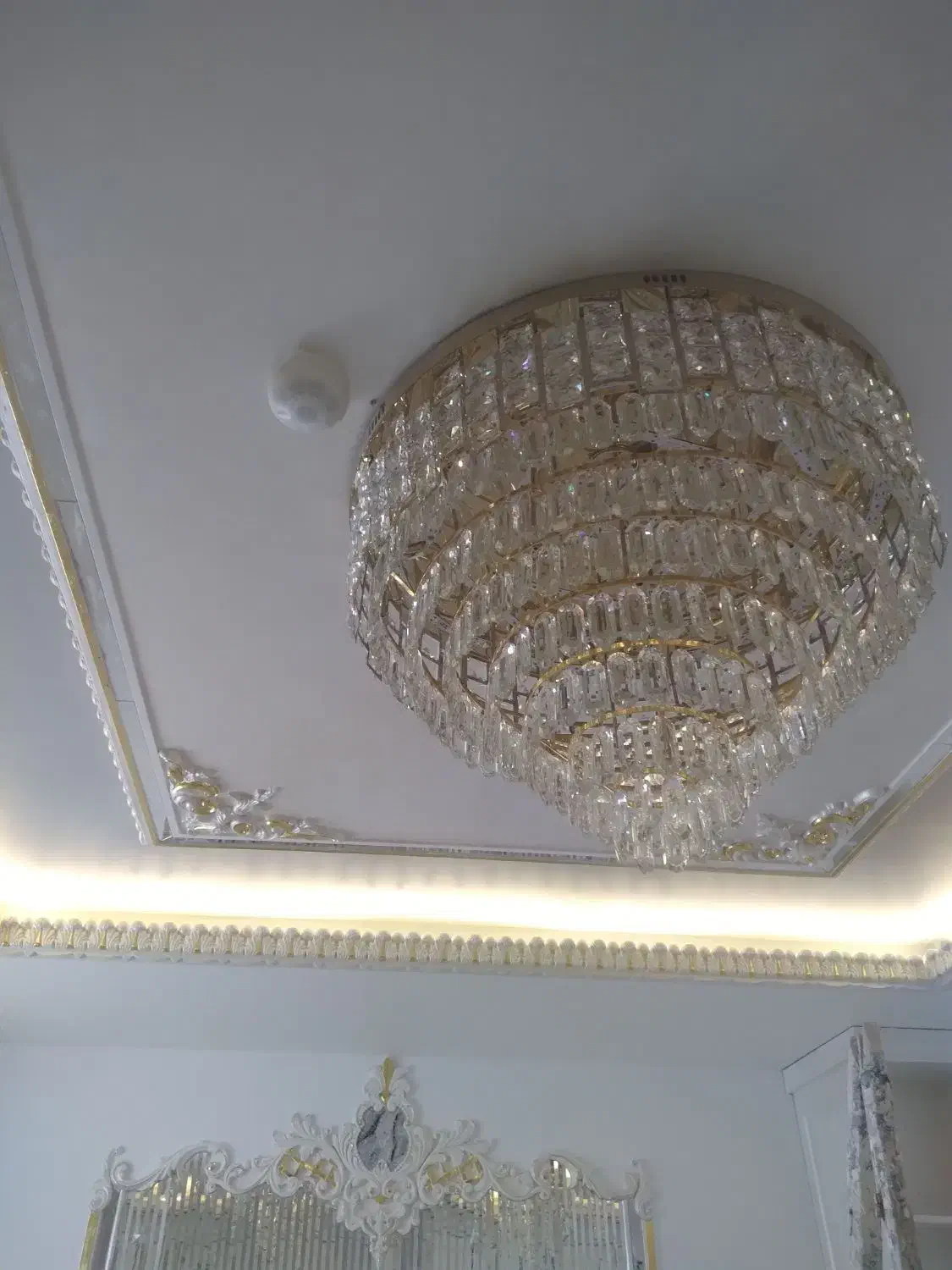 برقکار،برقکاری،نصب آیفون،نصب انواع لوستر|خدمات پیشه و مهارت|نیشابور, فرح بخش|دیوار