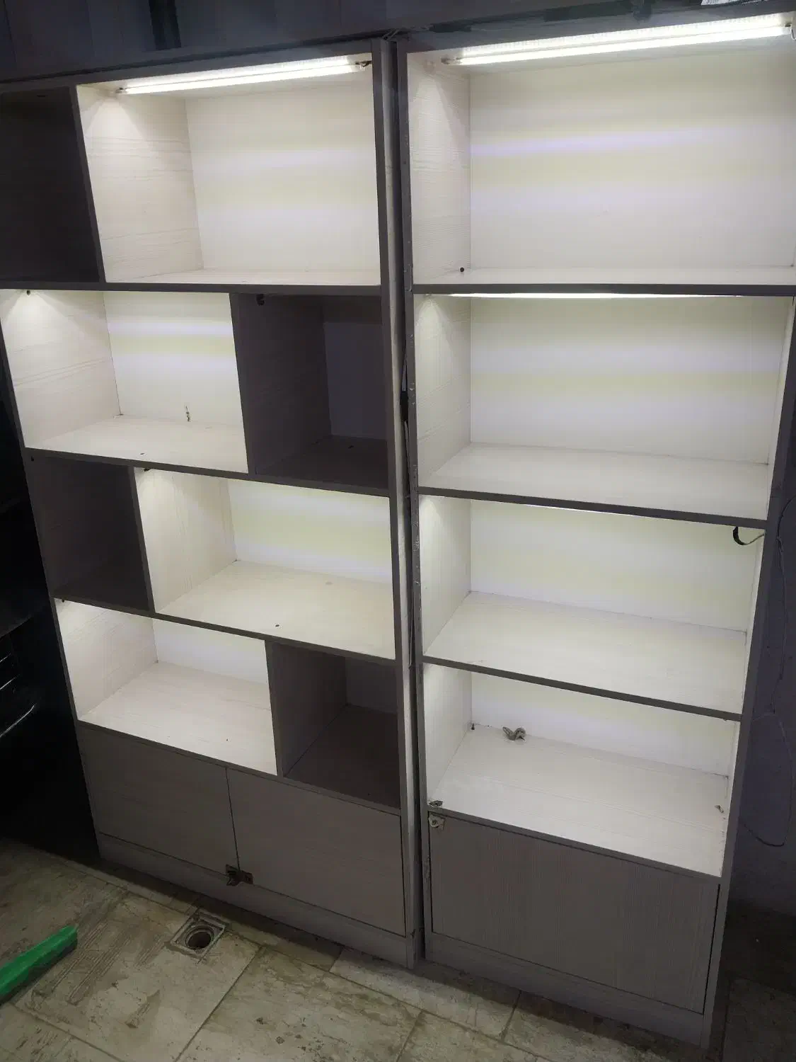 ویترین|بوفه، ویترین، کنسول|پرند, فاز ۶|دیوار