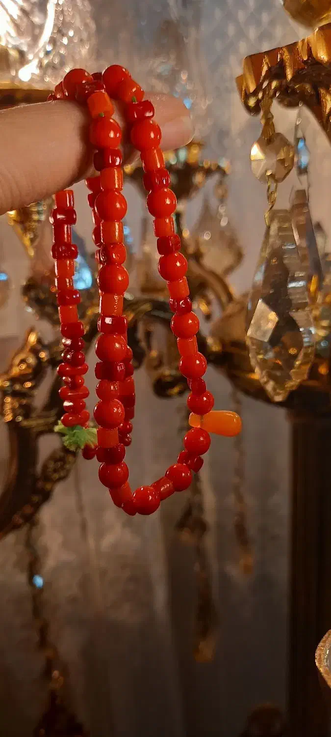 گردنبند مرجان|کلکسیون اشیاء عتیقه|اندیشه, اندیشه فاز ۲|دیوار