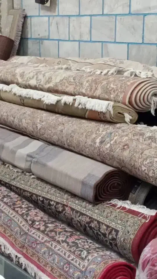 باسلام نیروآقا جهت کاردر قالی شویی نیازمندیم|استخدام سرایداری و نظافت|بوئین زهرا, |دیوار