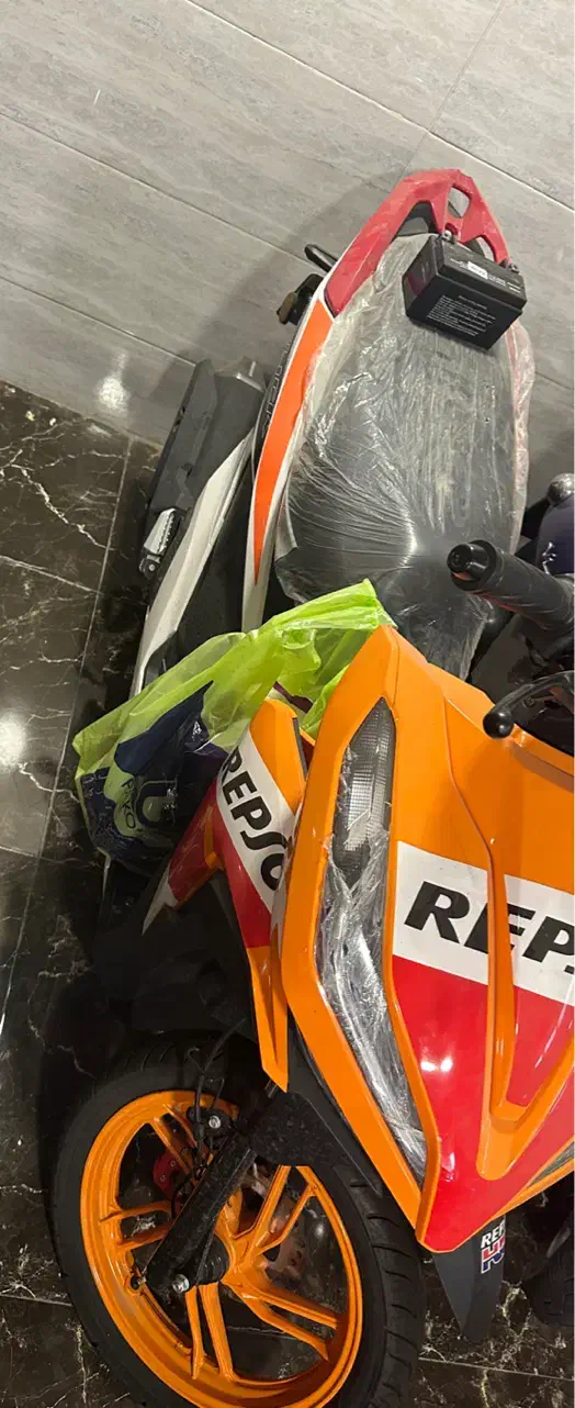 کلیک ۱۸۰ سی سی صفر مدل ۱۴۰۲|موتورسیکلت|تبریز, |دیوار