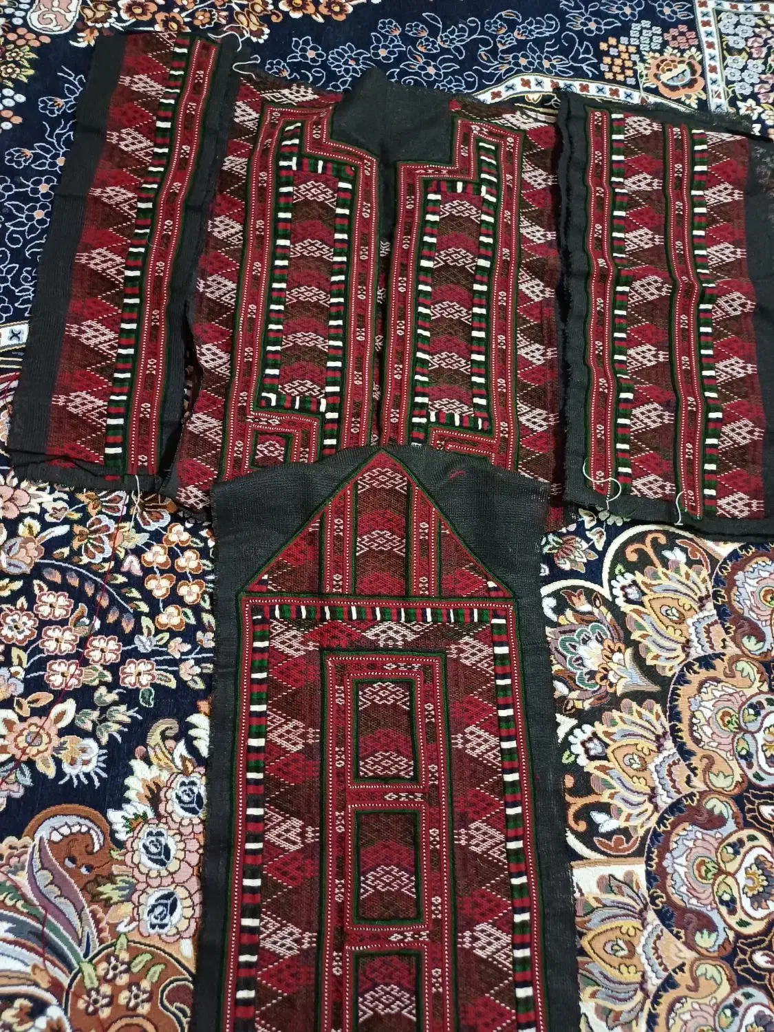 بدن استین|لباس|سراوان, |دیوار