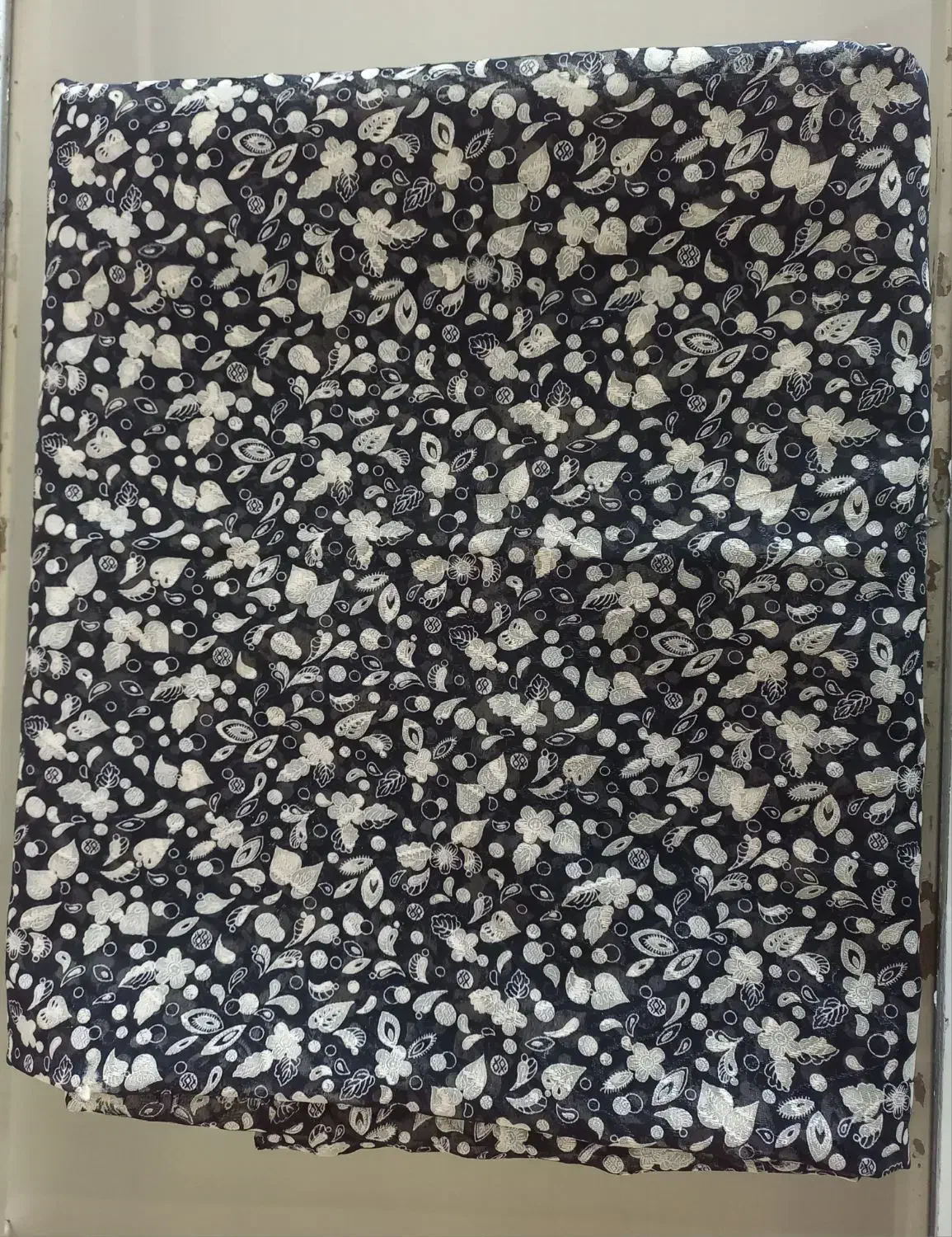 چادر مجلسی|لباس|خرم‌آباد, |دیوار