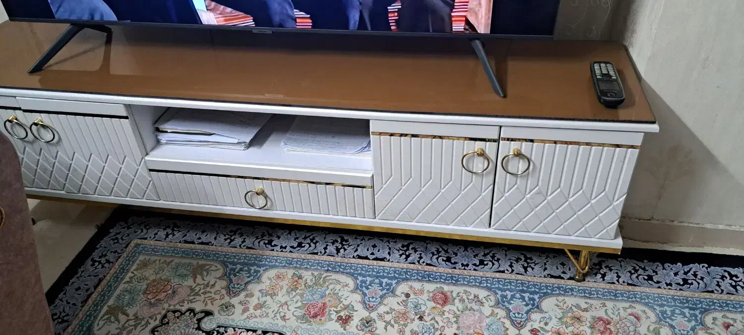 میز تی وی و جا کفشی|میز تلویزیون|ری, شهادت|دیوار