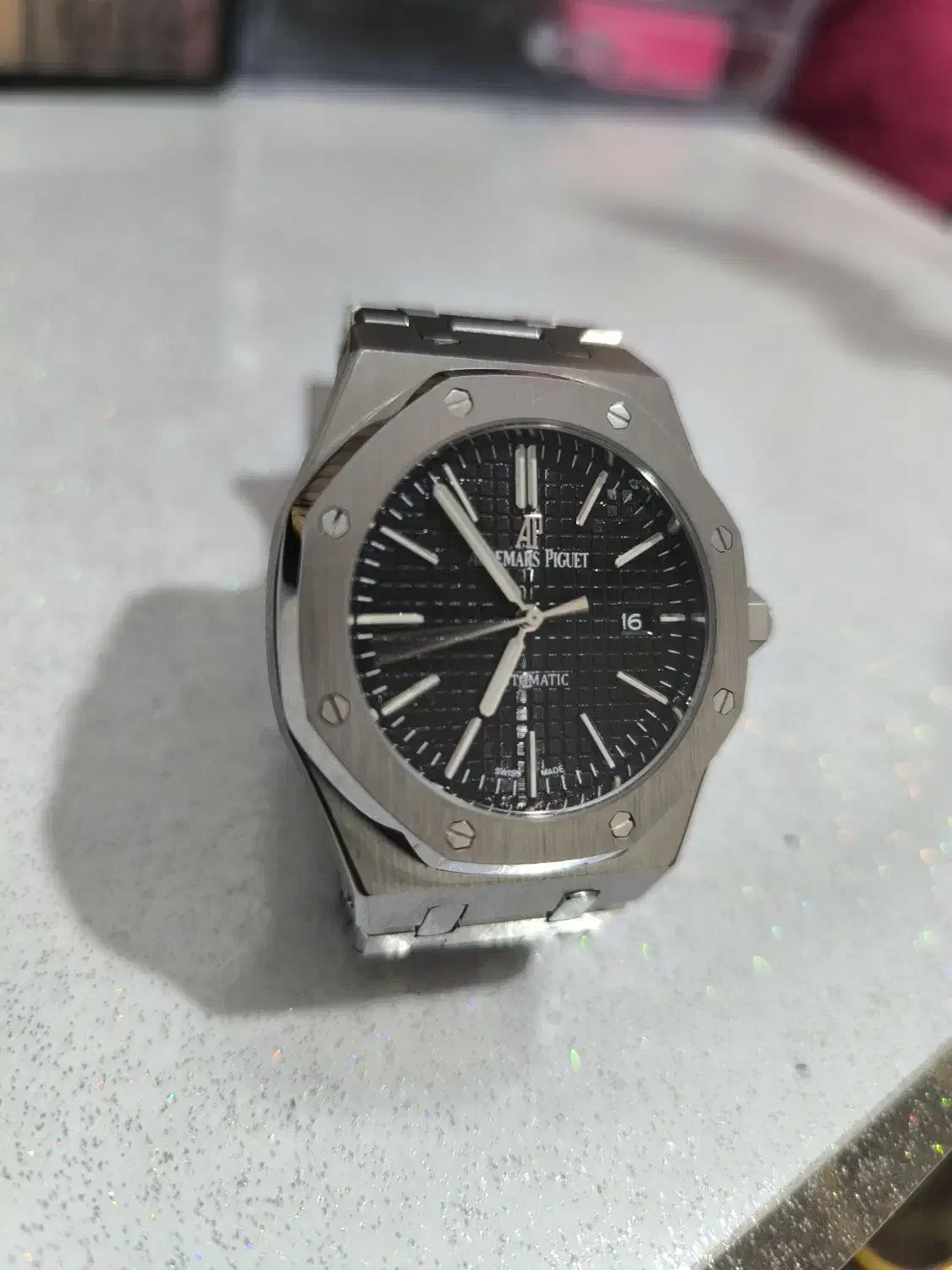 ساعت اودمار پیکه|ساعت|میانه, |دیوار