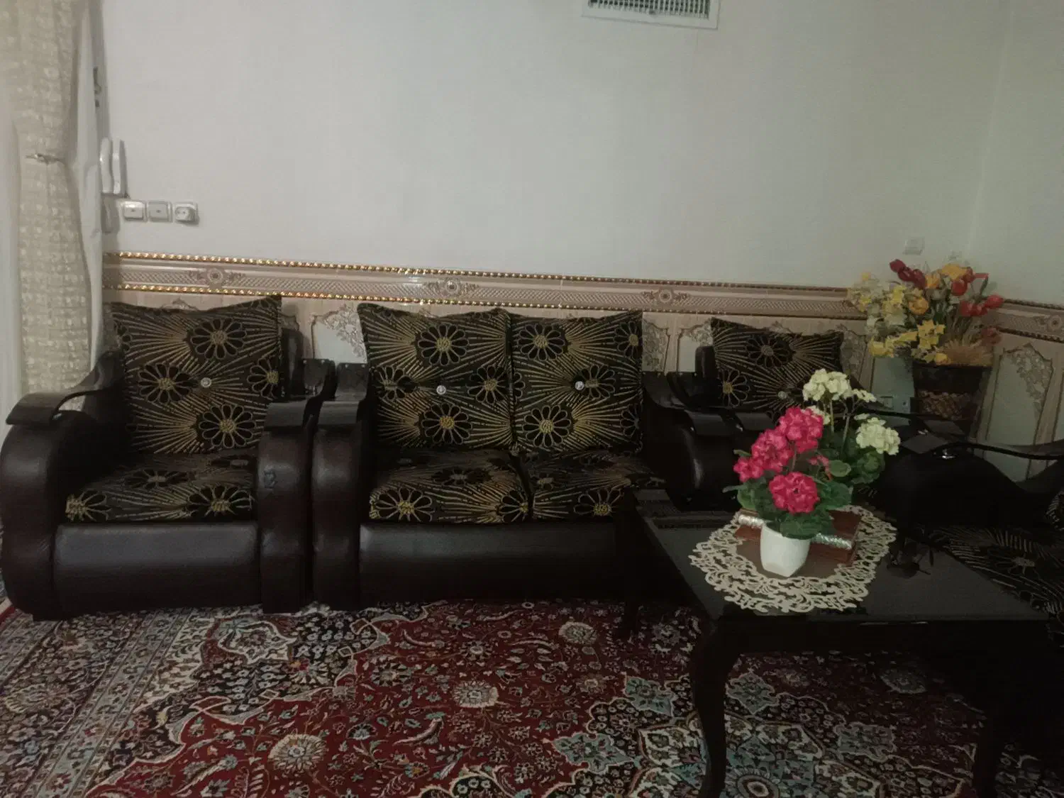 مبل|مبلمان خانگی و میز عسلی|بهار, |دیوار