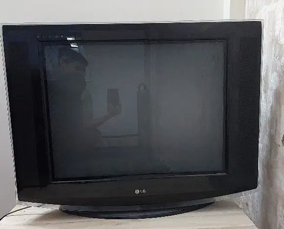 تلویزیون رنگی مارک ال جی|تلویزیون و پروژکتور|مشهد, شاهد (شهرک غرب)|دیوار