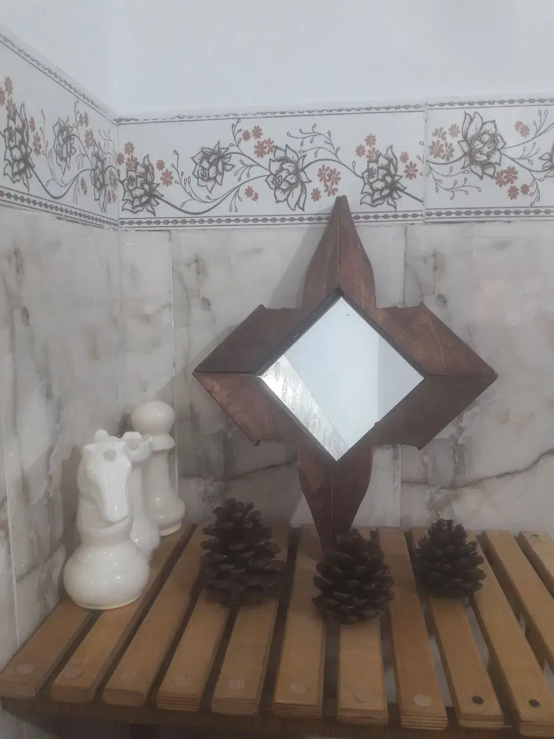 آینه چوبی|آینه|گلستان (تهران), |دیوار