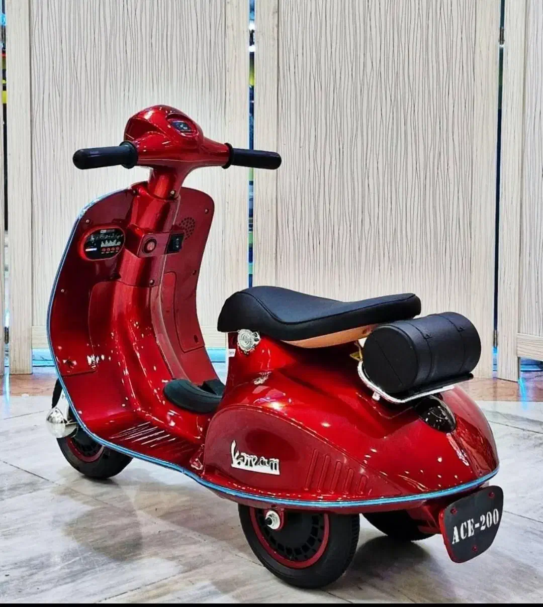 ماشین/موتور شارژی وسپا کلاسیک 6 ماهه بدون سود|اسباب و اثاث بچه|شهرکرد, |دیوار