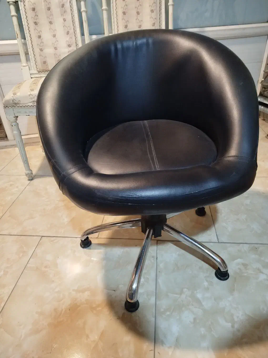 وسایل آرایشگاهی|آرایشگاه و سالن‌های زیبایی|هشتگرد, شهرک بعثت|دیوار