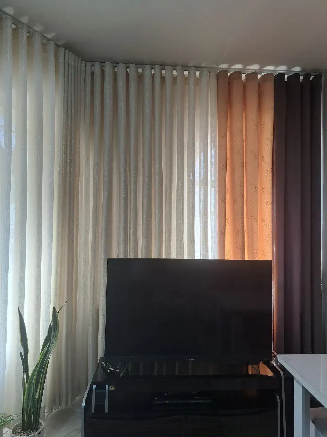 نصاب پرده ، برقکار|خدمات پیشه و مهارت|کرمانشاه, |دیوار