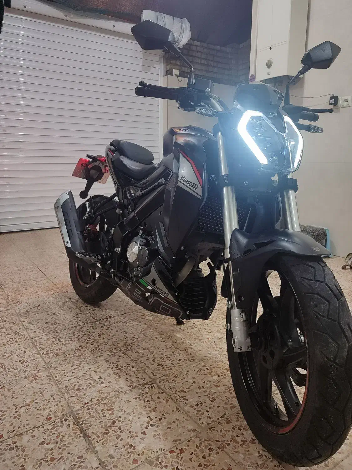 بنلی 180s مدل 1402|موتورسیکلت|دزفول, |دیوار