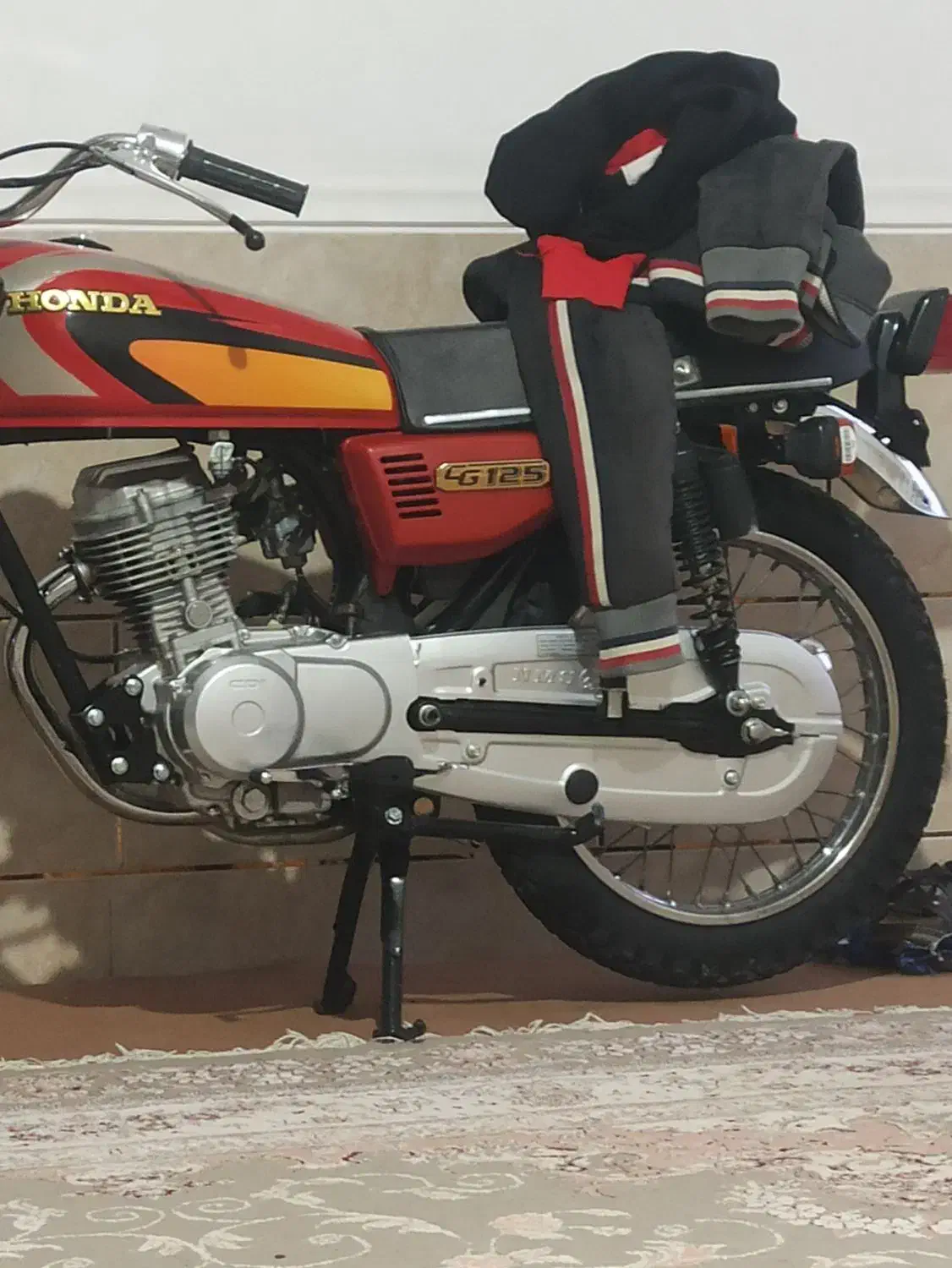 موتور هندا 125|موتورسیکلت|شیراز, داریون|دیوار