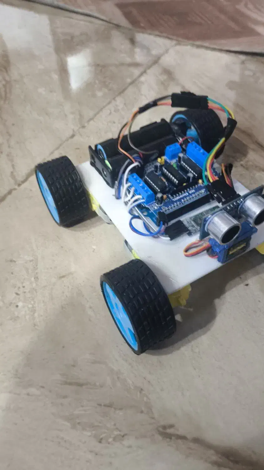 ربات بلوتوثی کنترل از طریق گوشی و هم خودکار|اسباببازی|ایذه, |دیوار