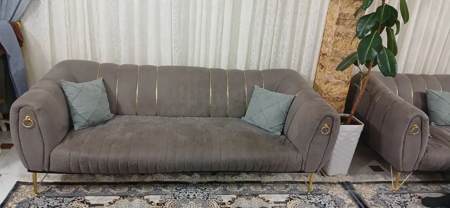 ۱۲۰۰۰۰۰۰تومن|مبلمان خانگی و میز عسلی|چناران, |دیوار