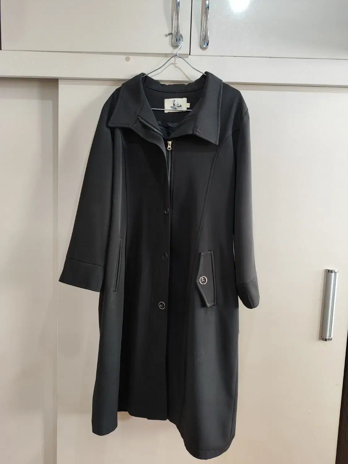 بارانی|لباس|اهر, |دیوار