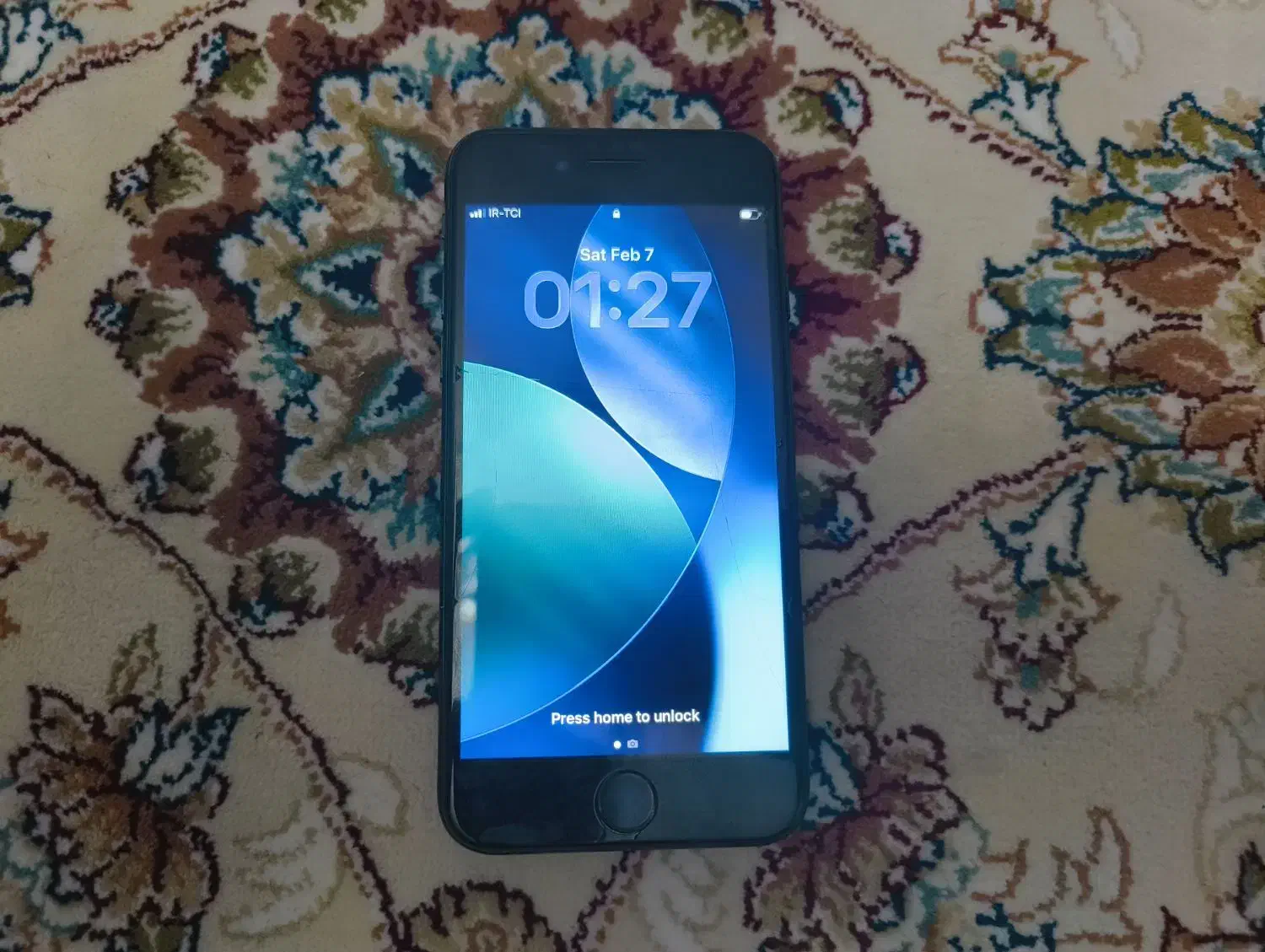 iPhone se|موبایل|تهران, نارمک جنوبی|دیوار