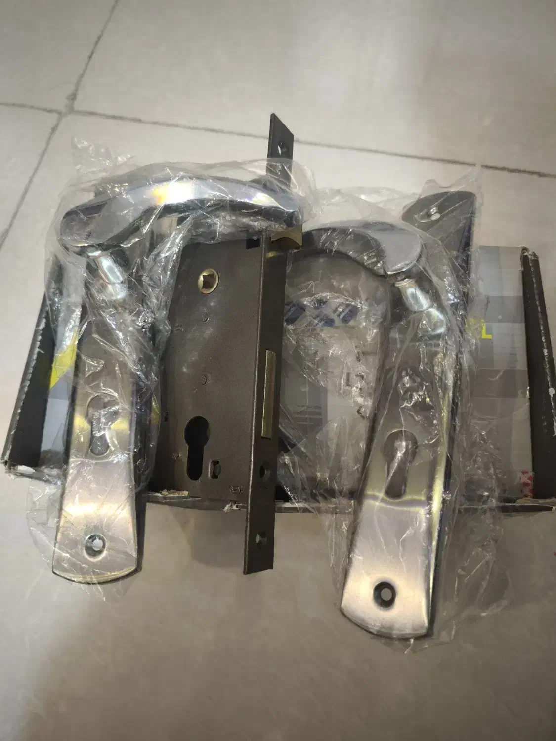 قفل درب چوبی|ابزارآلات|صدرا-فارس, فاز ۱|دیوار