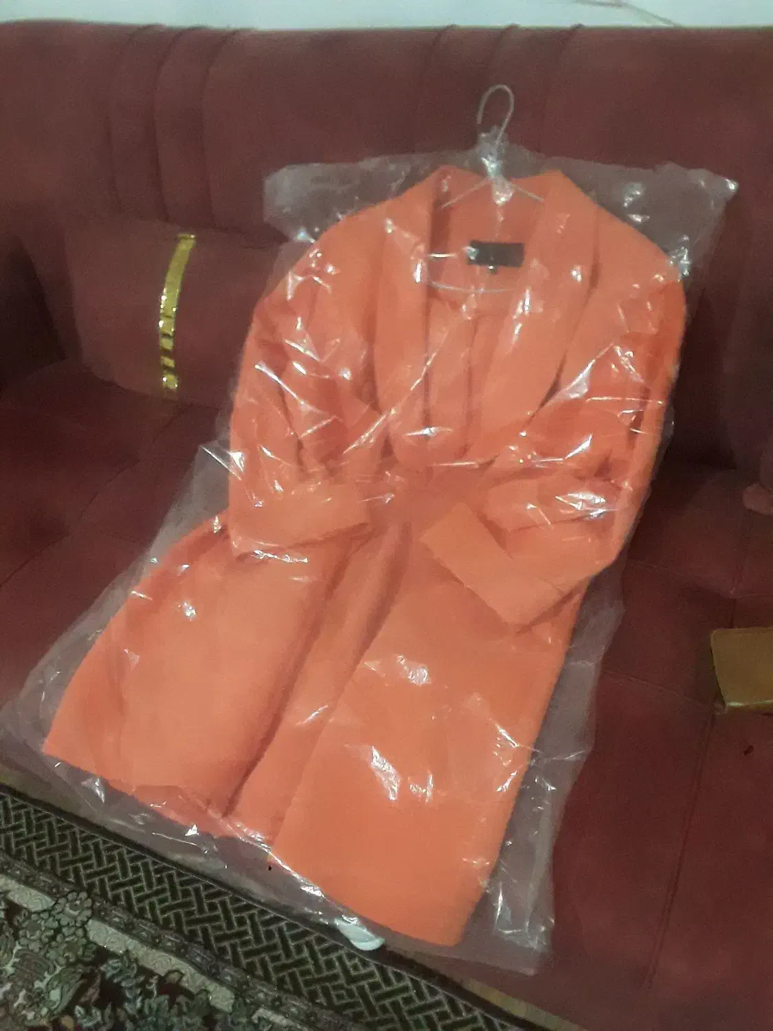 کت مازراتی|لباس|سیاهکل, |دیوار