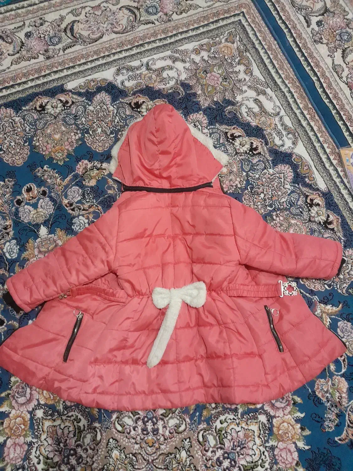 کاپشن بچگانه مناسب سن ۶تا ۸ ساله درحد نو|کفش و لباس بچه|کرمانشاه, |دیوار