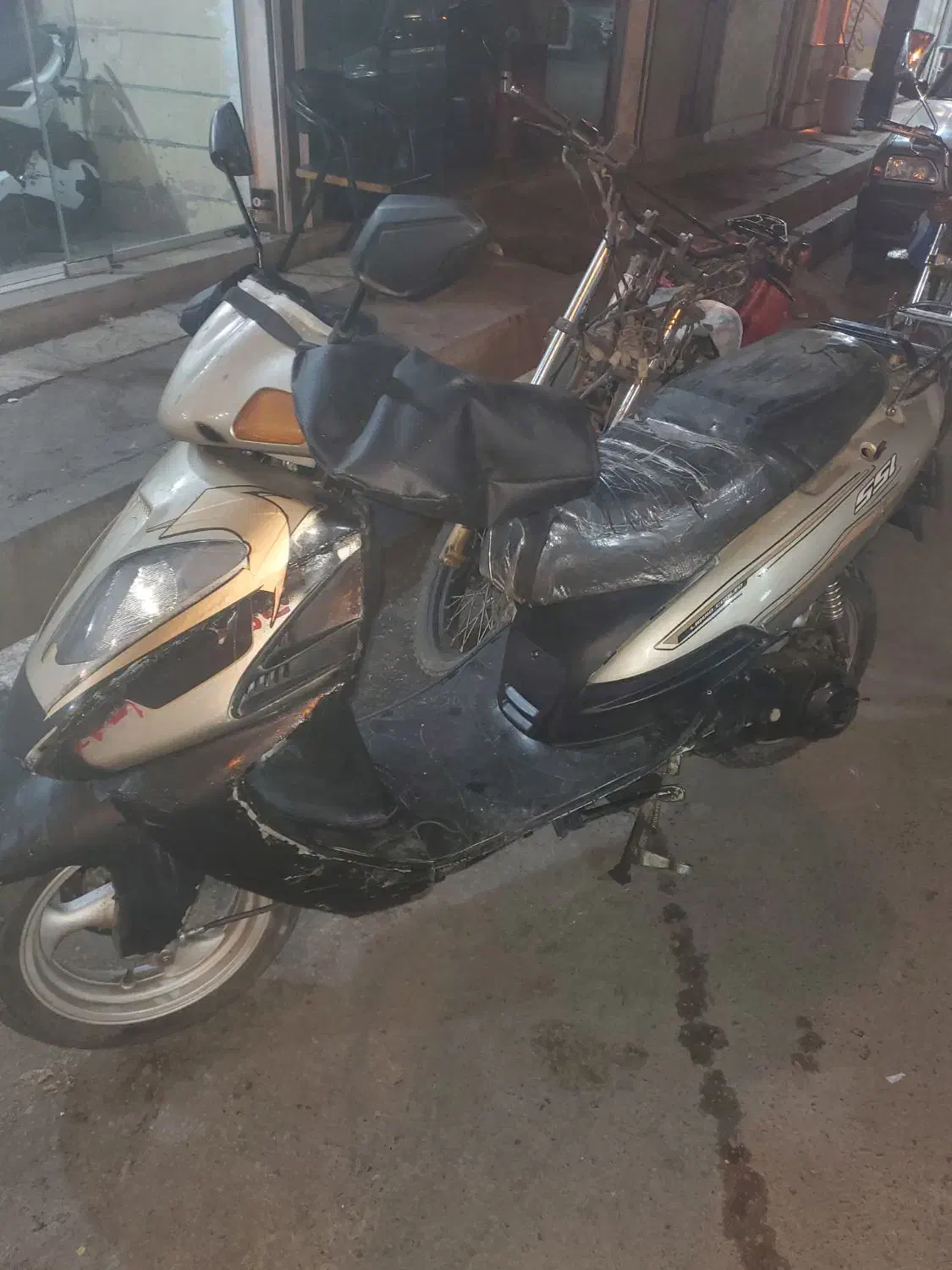 موتور اسکوتر (پرشیا )ژاپن ۱۲۵cc|موتورسیکلت|چهارباغ, |دیوار