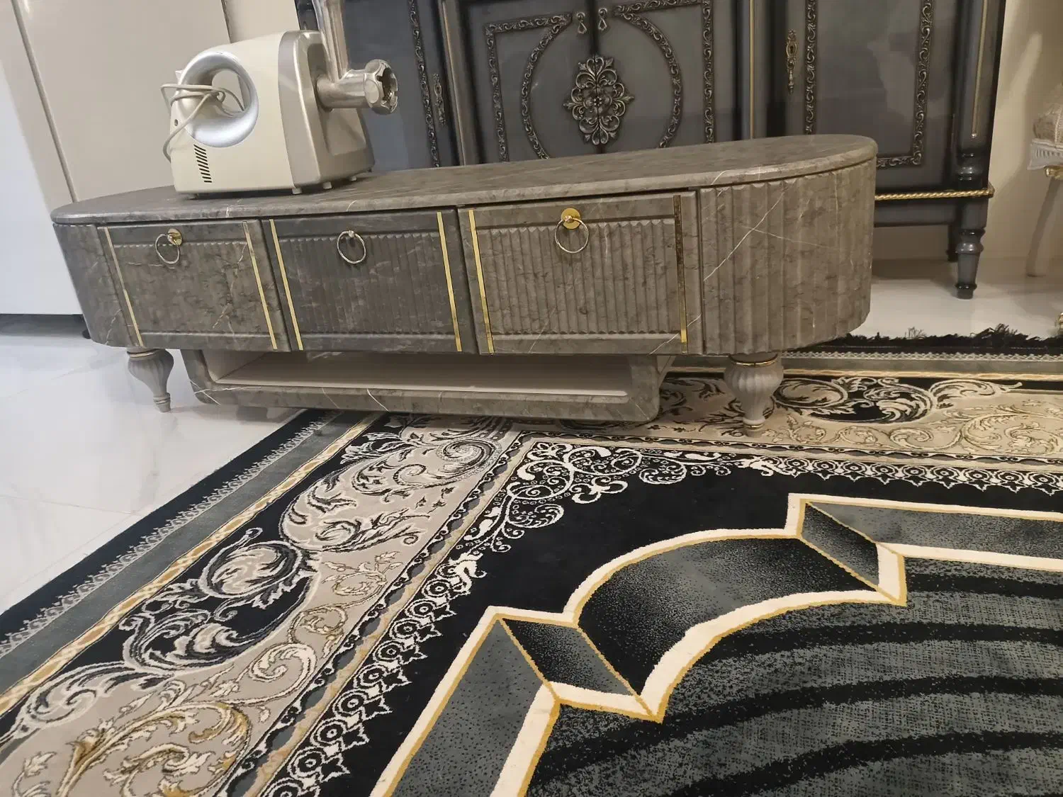 میزتی وی|میز تلویزیون|تربت جام, خیرآباد|دیوار