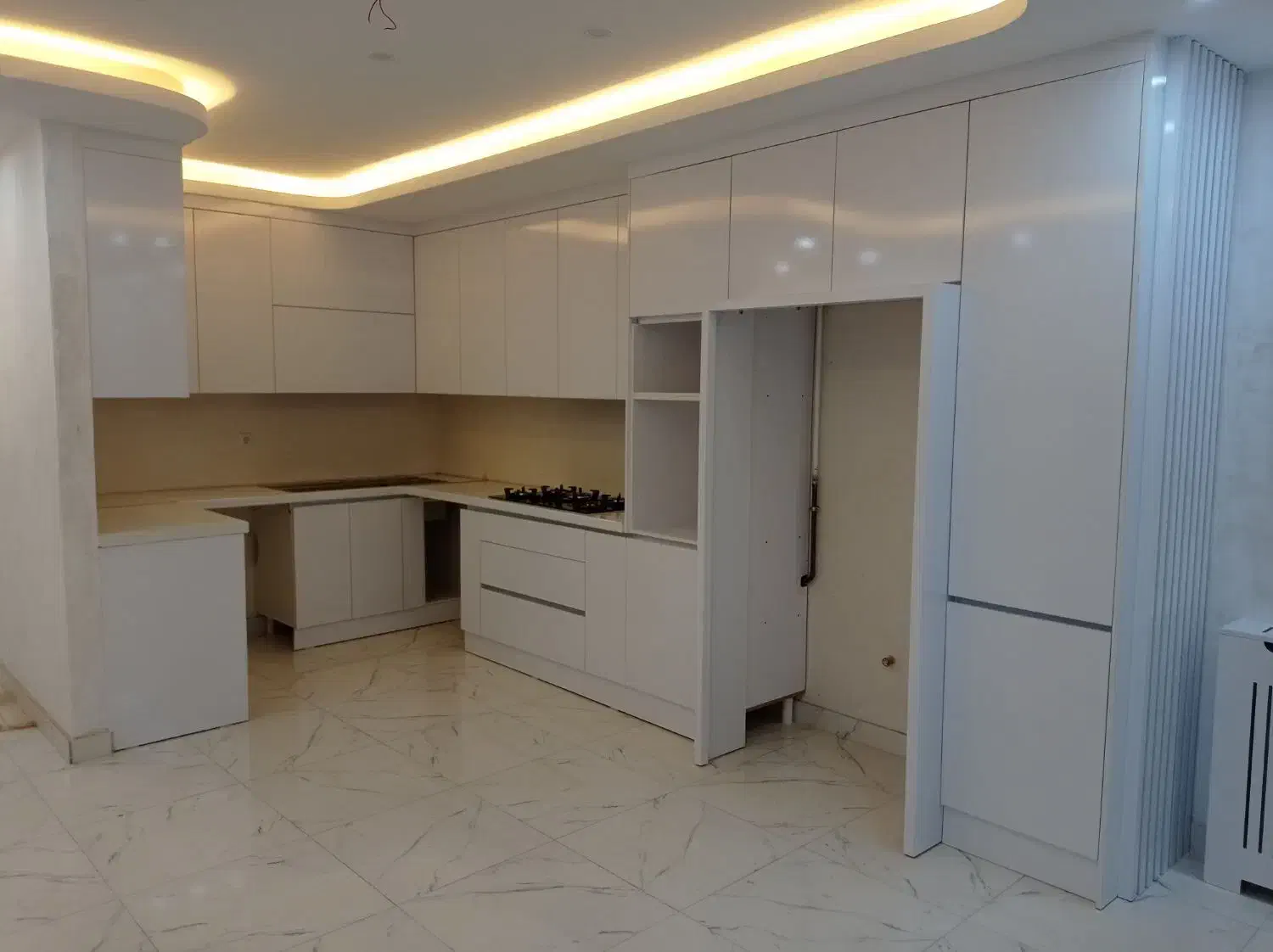 طراحی و ساخت کابینت و کمد دیواری|خدمات پیشه و مهارت|آستارا, |دیوار