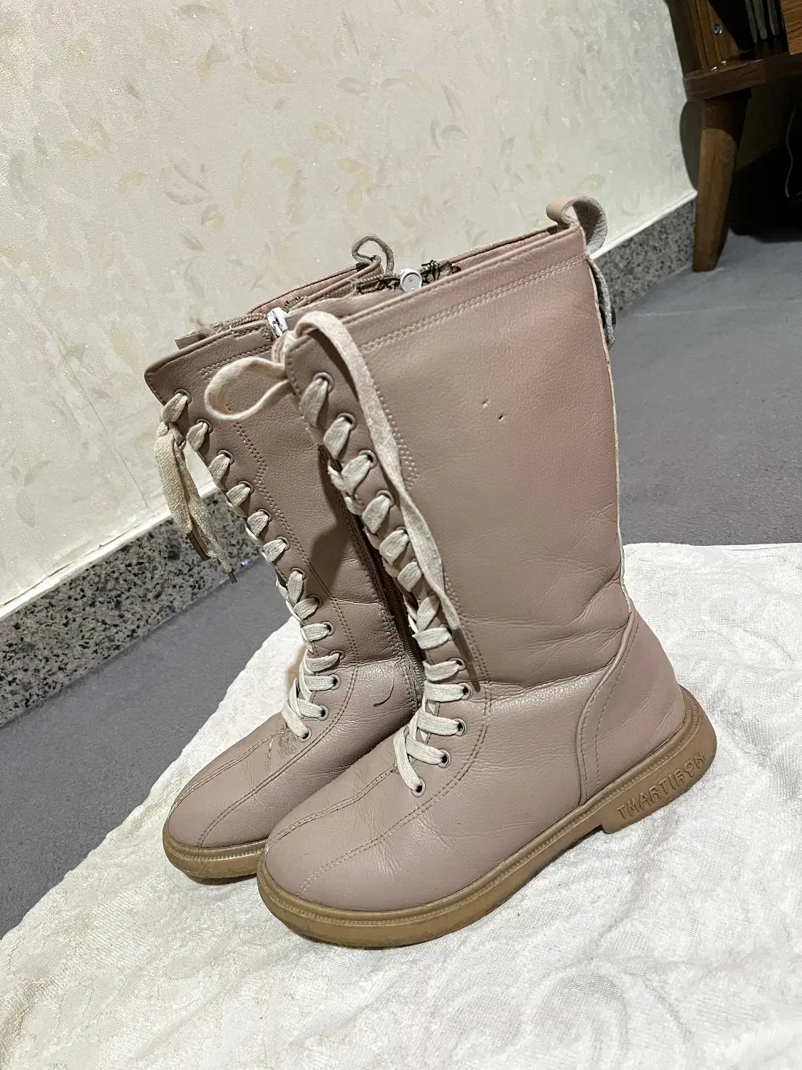 پوتین دخترانه قیمت مناسب کار کرده تمز|کیف، کفش، کمربند|سقز, |دیوار