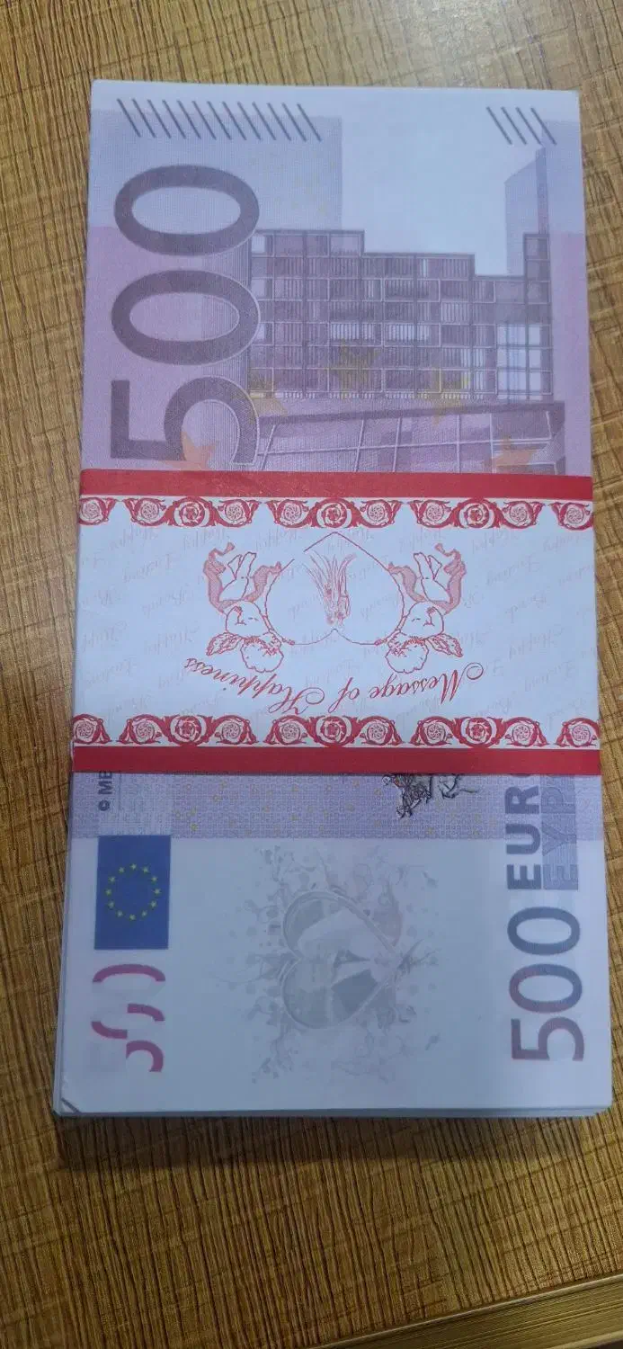 دلار فیک و تزیینی|کلکسیون سکه، تمبر، اسکناس|مشهد, نیزه|دیوار