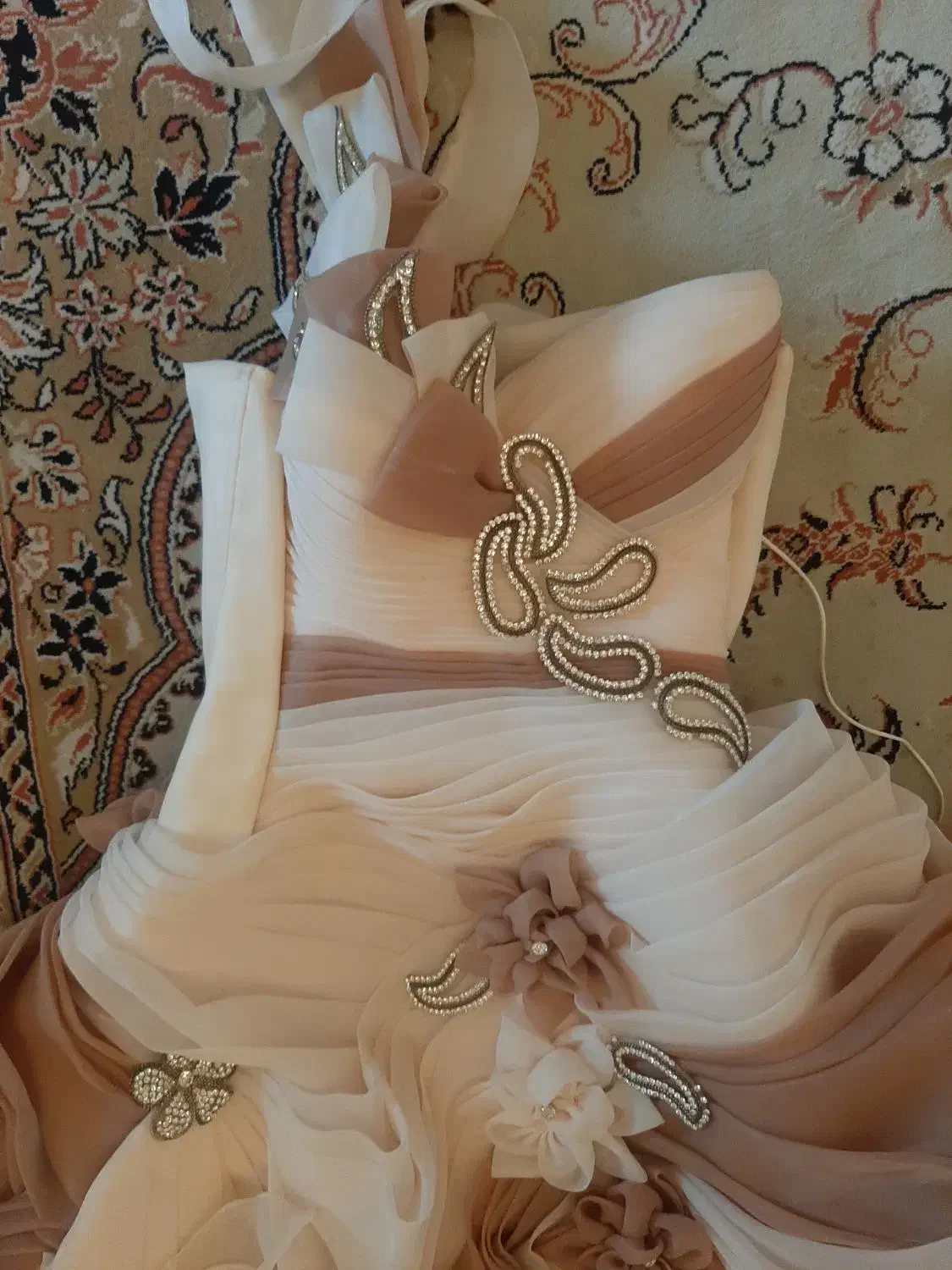 لباس عقد عروس پفی خامه ای شیک|لباس|سمنان, |دیوار