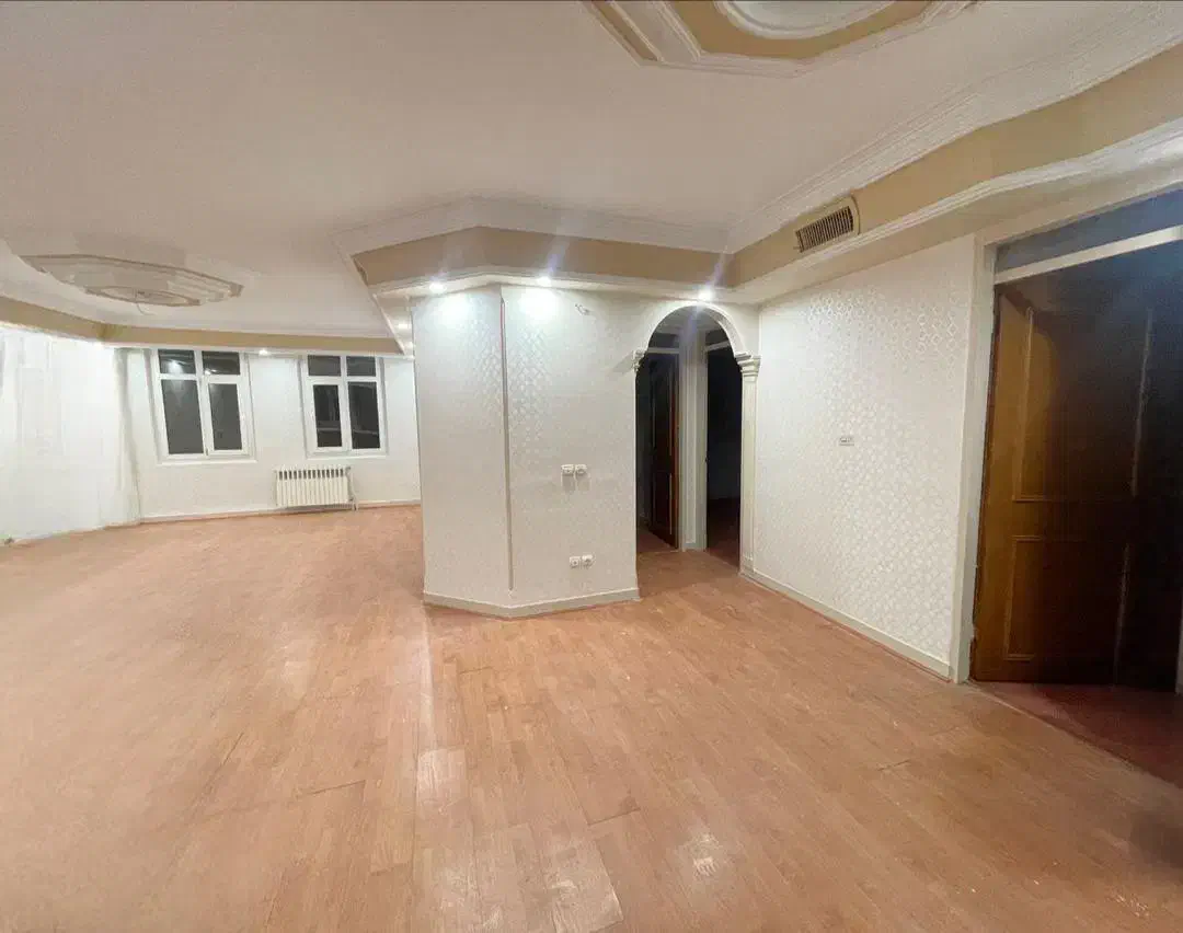 ۱۱۲متری /سه خوابه/طوقانی