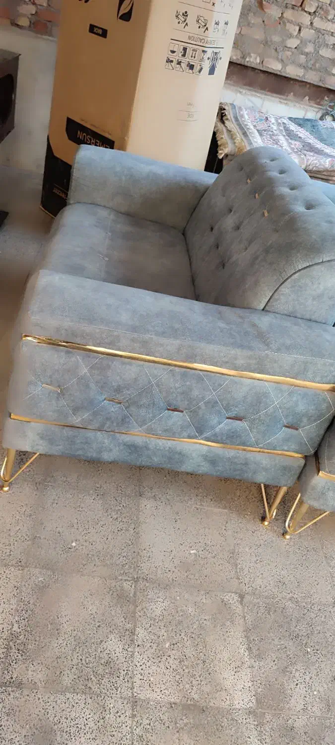 مبل هفت نفره یه عددمیزچهارعددعسلی|مبلمان خانگی و میز عسلی|یزد, |دیوار