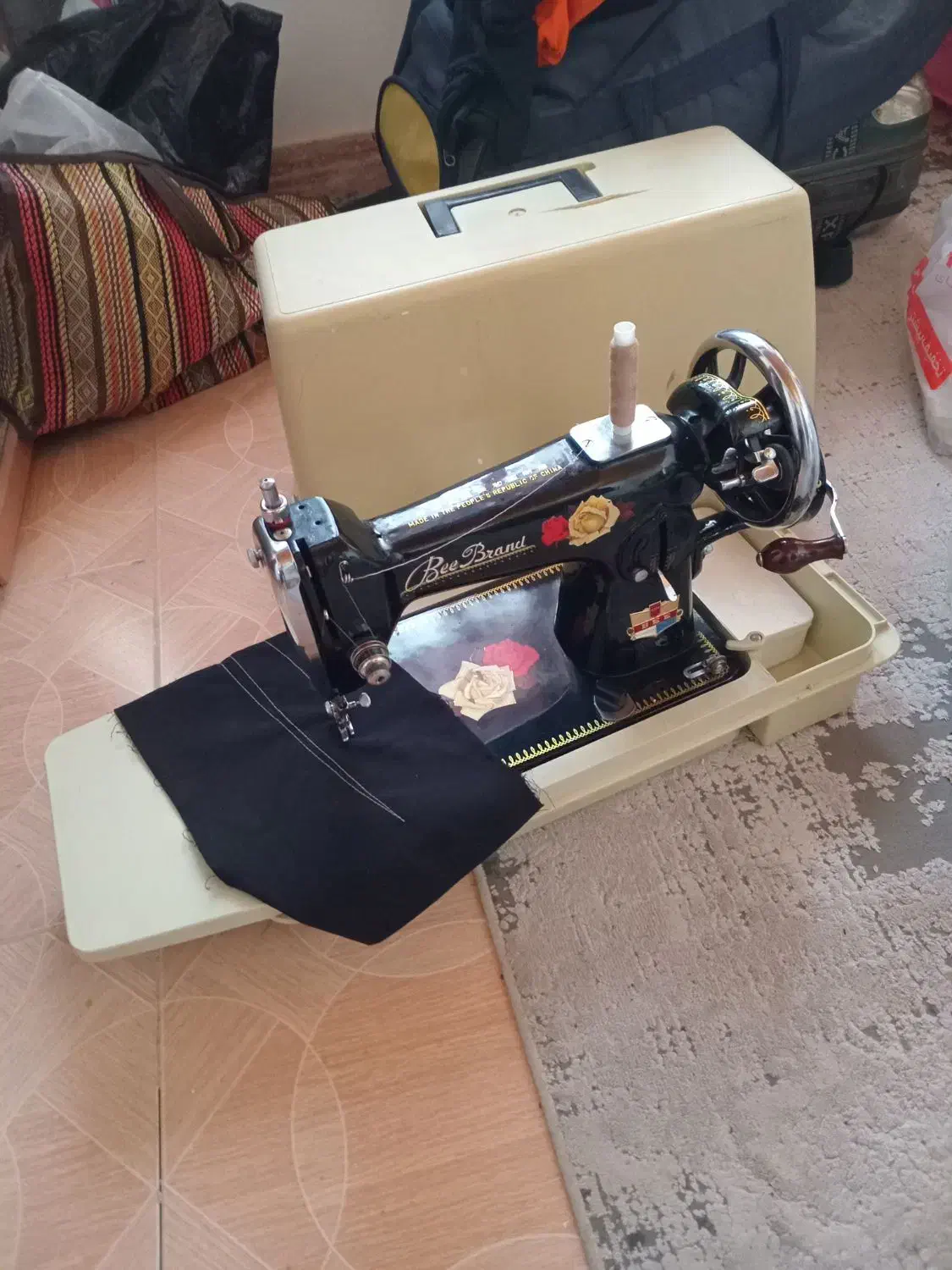 چرخ خیاطی دوگل|چرخ خیاطی و ریسندگی|عباس‌آباد, |دیوار