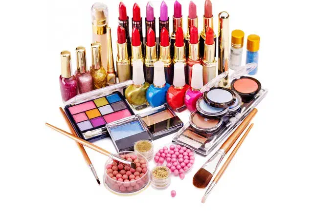 فروش ویژه عمده لوازم آرایشی و بهداشتی|حراج|قروه, |دیوار