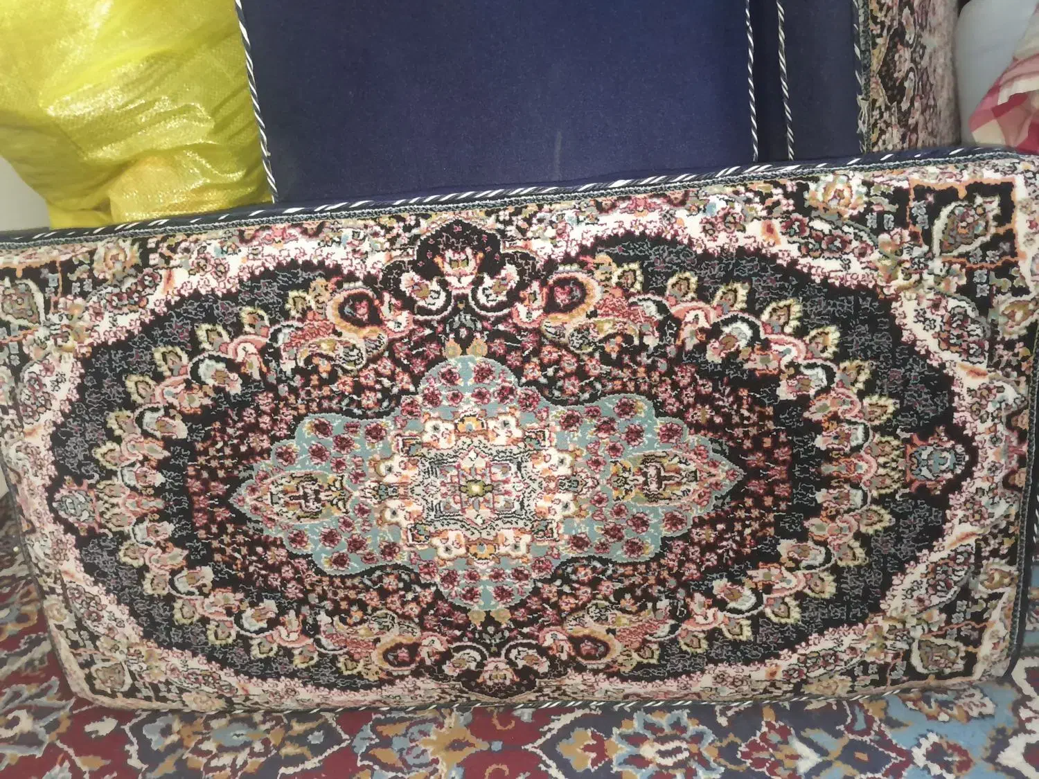 پشتی|پشتی|قم, علی آباد|دیوار