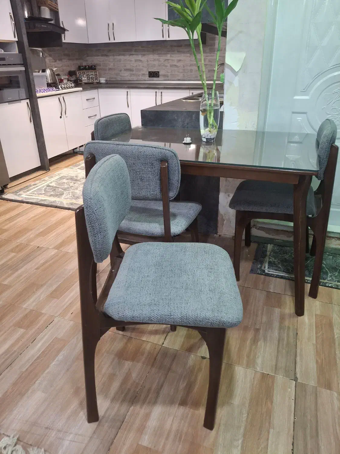 میز نهار خوری بسیار شیک و ترند|میز و صندلی غذاخوری|اصفهان, ابر|دیوار