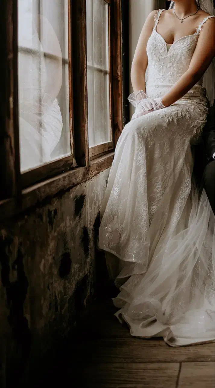 لباس عروس‌‌ماهی|لباس|رشت, دیلمان|دیوار