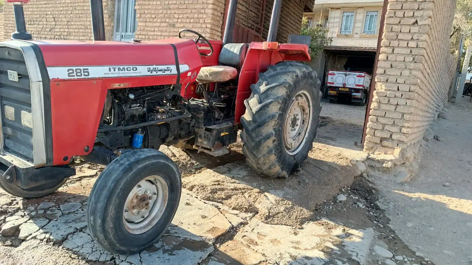 تراکتور ۲۸۵مدل ۸۶|خودرو سنگین|نورآباد, |دیوار