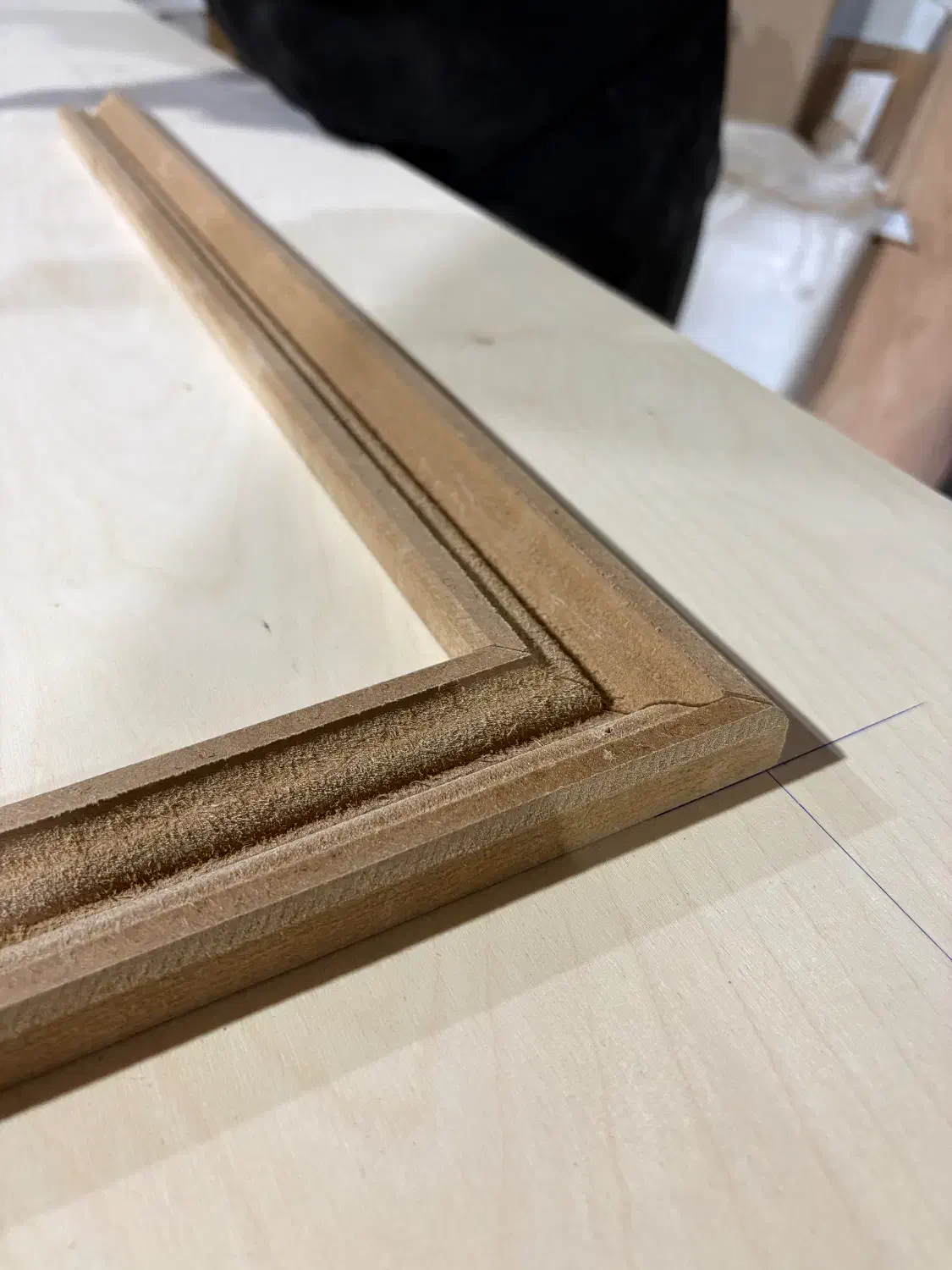 نیروی کار خانم برای نقاشی امدی اف و چوب|استخدام صنعتی، فنی، مهندسی|نوشهر, |دیوار