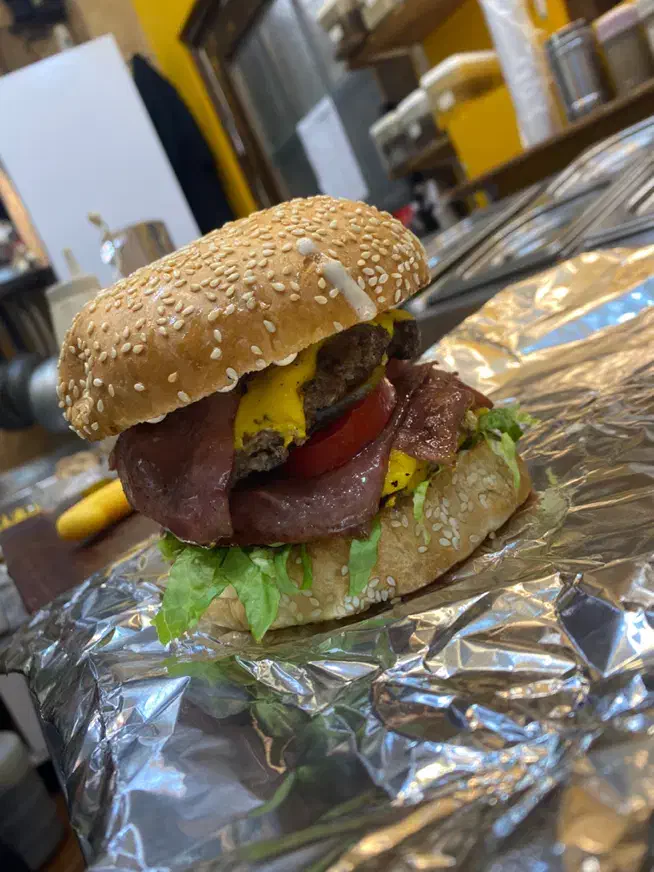 راه اندازی صفر تا صد لاین برگر|کافی‌شاپ و رستوران|رشت, استادسرا|دیوار