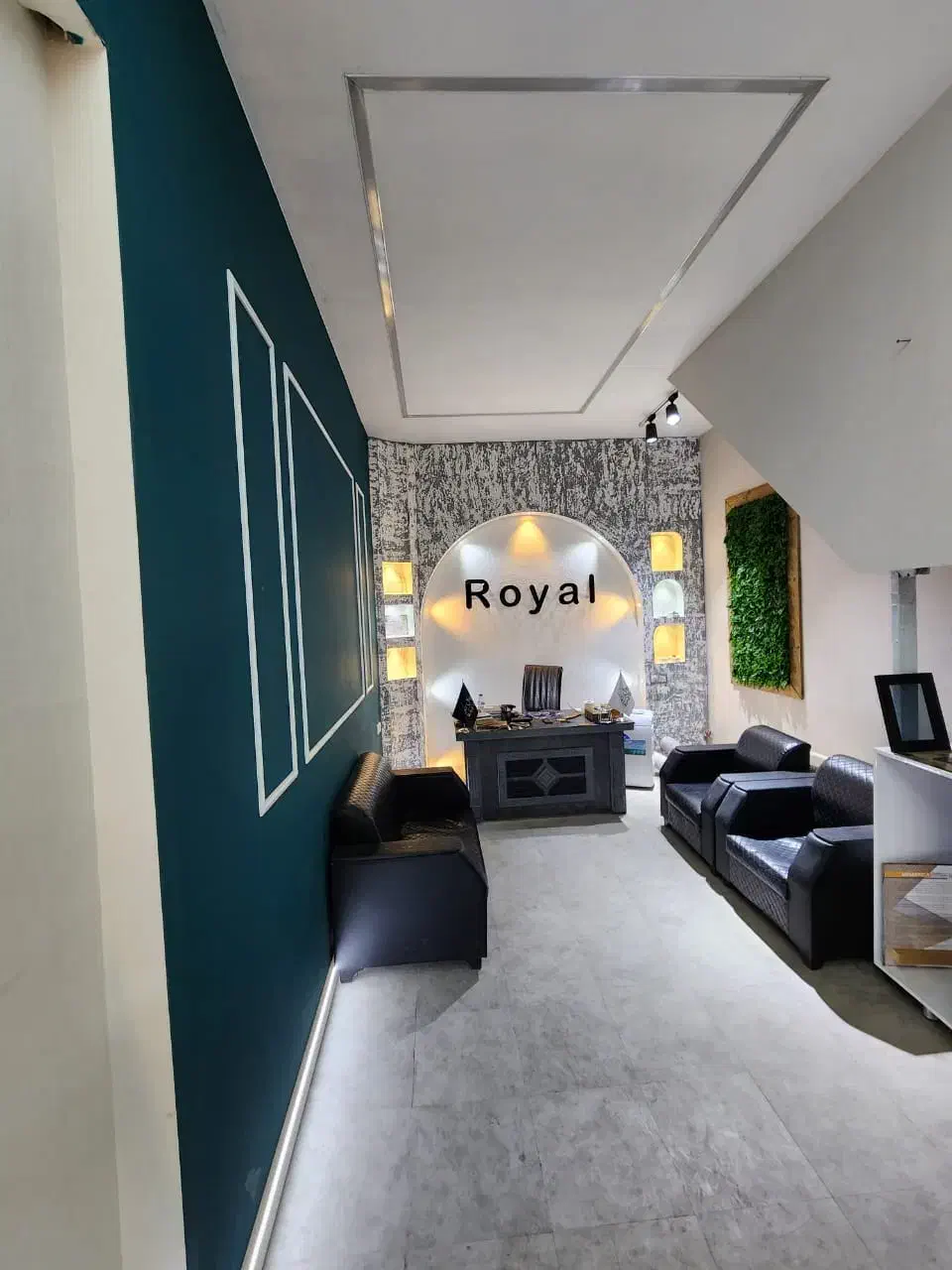 اجاره مغازه خیابان شهید منتظری نزدیک میدان عدل|اجارهٔ مغازه و غرفه|یاسوج, |دیوار