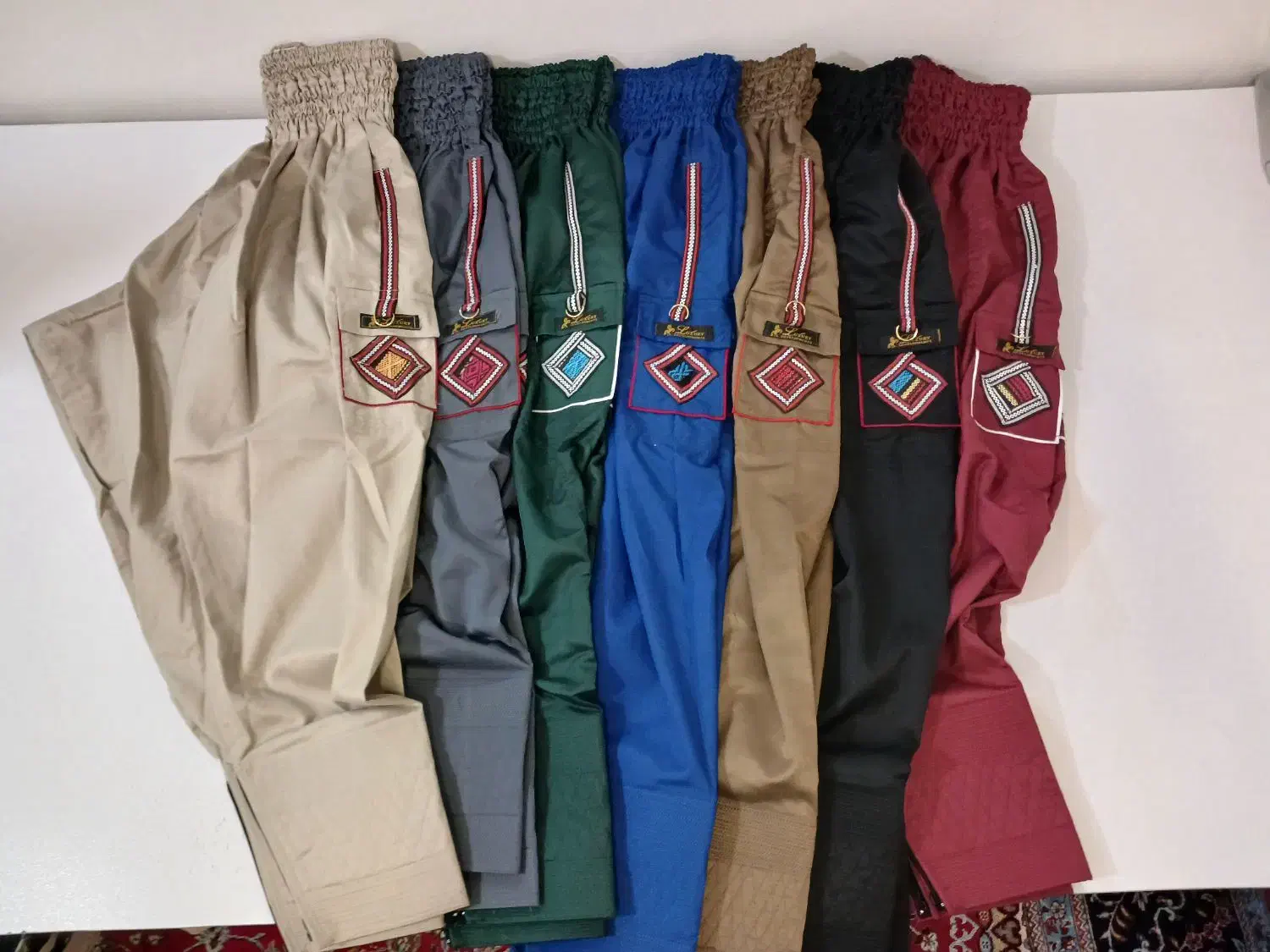 شلوار کردی|لباس|قم, نیروگاه|دیوار